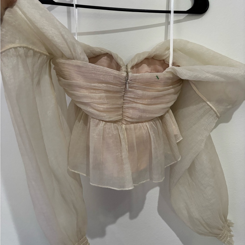 House of Harlowe 1960 x Revolve Burna Blouse in Cream - Size Small - Picture 6 of 11